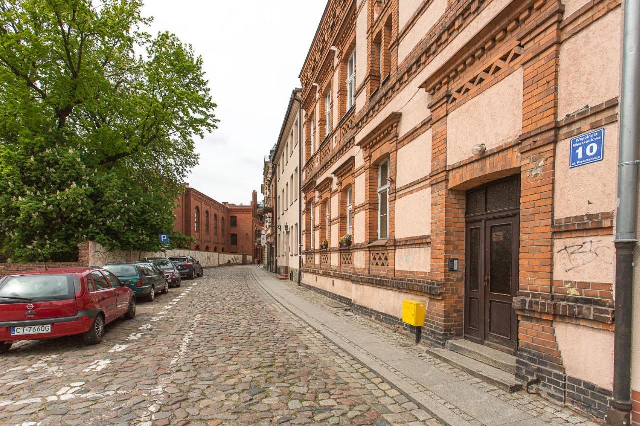 Przedzamcze