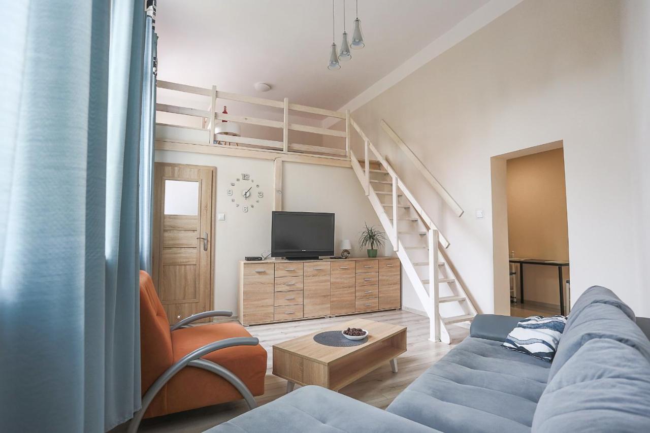 Przedzamcze Apartment