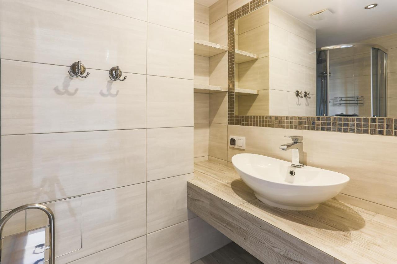 Przedzamcze Apartment